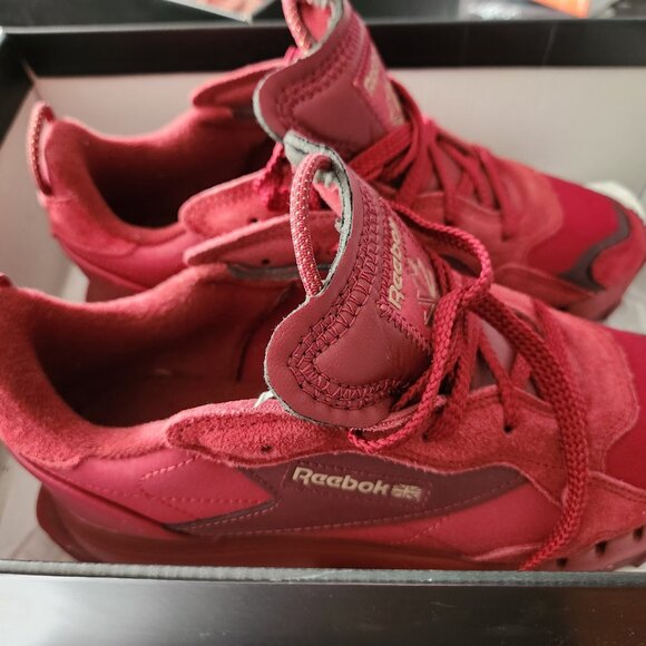 Classic leather cardi - Picture 2 of 3